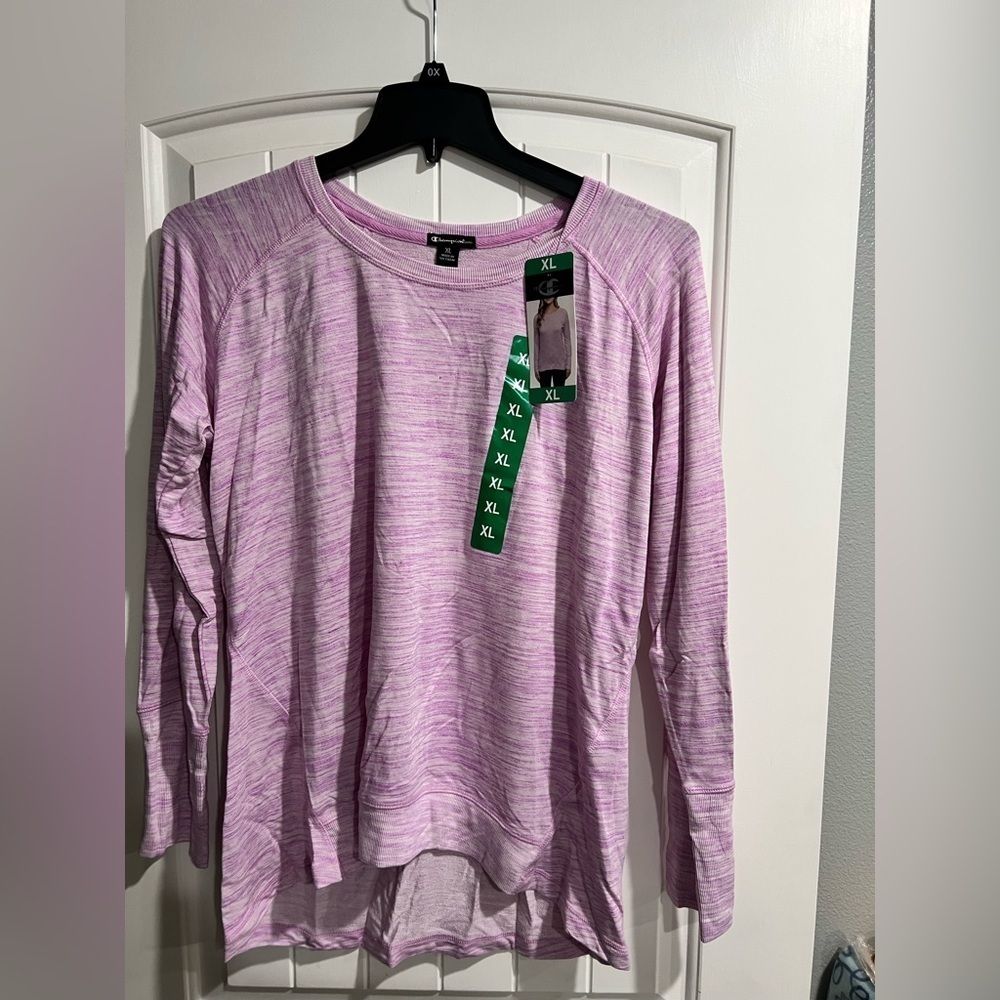 Women’s NWT New‎ champion purple top crew XL